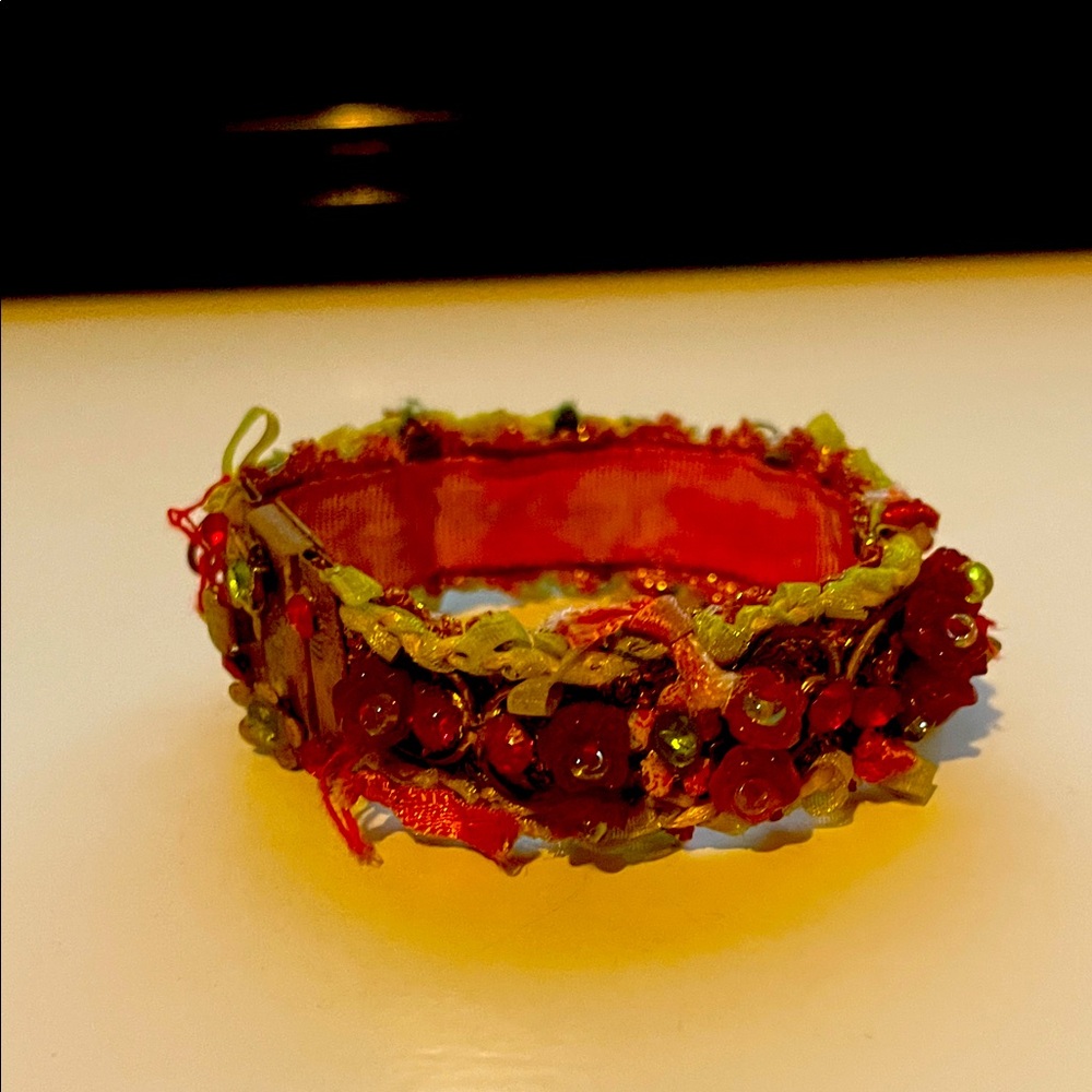 Floral Embellished Bracelet